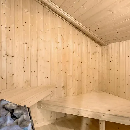 Amazing In With Sauna 하데르슬레우